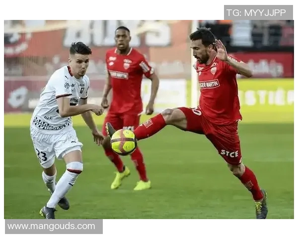 阿尔克马尔与阿拉木的激烈对决揭示足球战术与团队合作的魅力